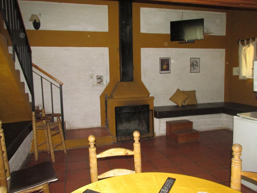 Cabanas Los Arreboles Potrerillos Ruang foto