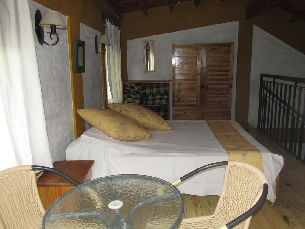 Cabanas Los Arreboles Potrerillos Ruang foto